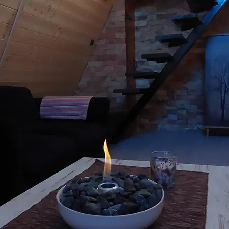 Luna Kuca- Devojacki Bunar