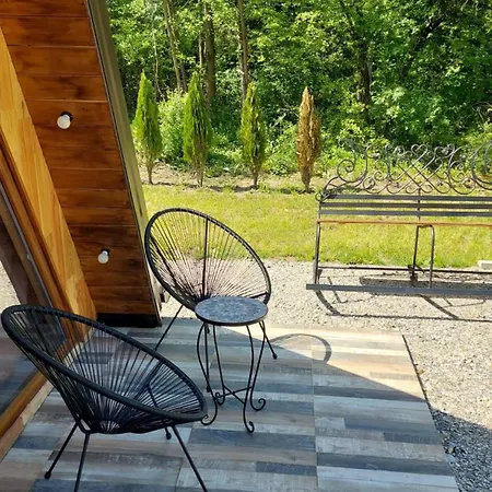 Luna Kuca- Devojacki Bunar