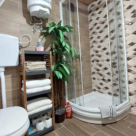 Luna Kuca- Devojacki Bunar * Vladimirovac