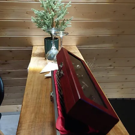 Luna Kuca- Devojacki Bunar * Vladimirovac