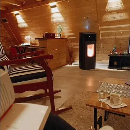 Luna Kuca- Devojacki Bunar Ferienhaus *