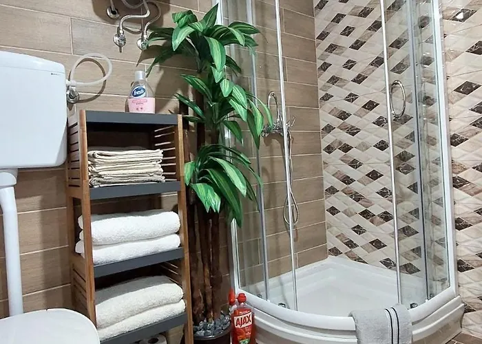 Luna Kuca- Devojacki Bunar * Vladimirovac