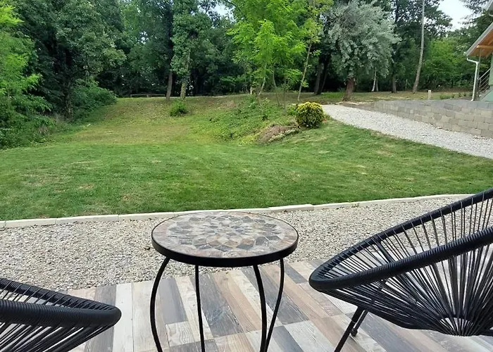 Luna Kuca- Devojacki Bunar Сasa de vacaciones