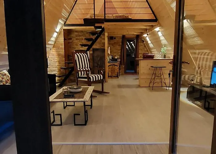 Luna Kuca- Devojacki Bunar Сasa de vacaciones *