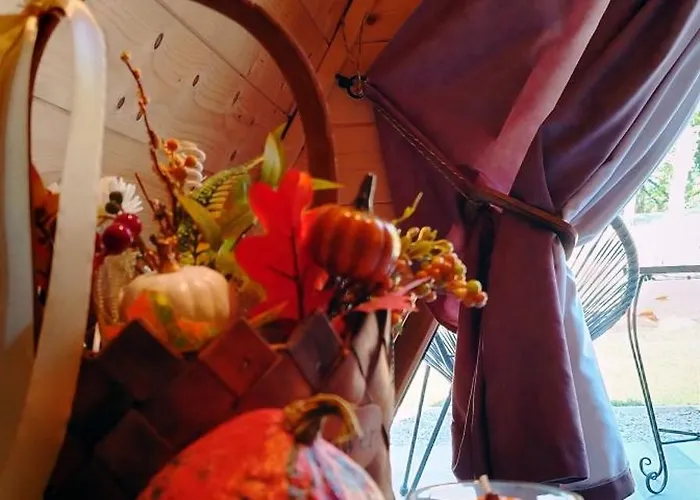 Luna Kuca- Devojacki Bunar