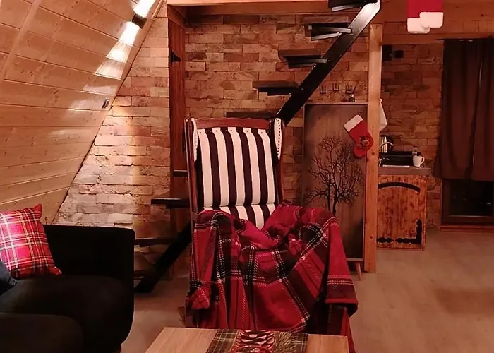 Luna Kuca- Devojacki Bunar